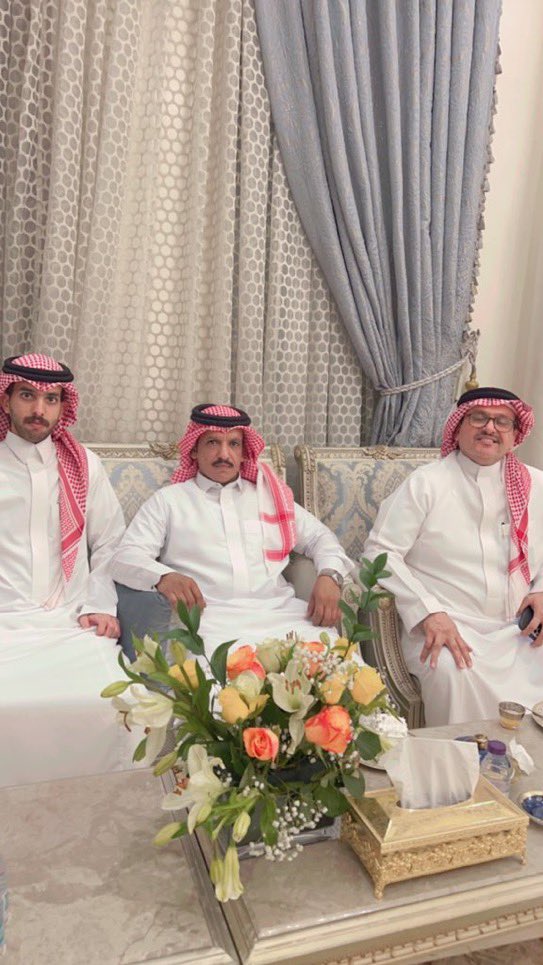 BenDegaither's tweet image. نبارك لكم ونشارككم افراحكم
 @binodaah_  
@NAIF00LAW 
 في حفل تخرج الملازم محمد بن نايف ابن عوده من كلية الملك فيصل الجويه برتبة ملازم متمنين لهُ دوام التوفيق والنجاح  ومنها إلى اعلى الرتب ان شاءالله