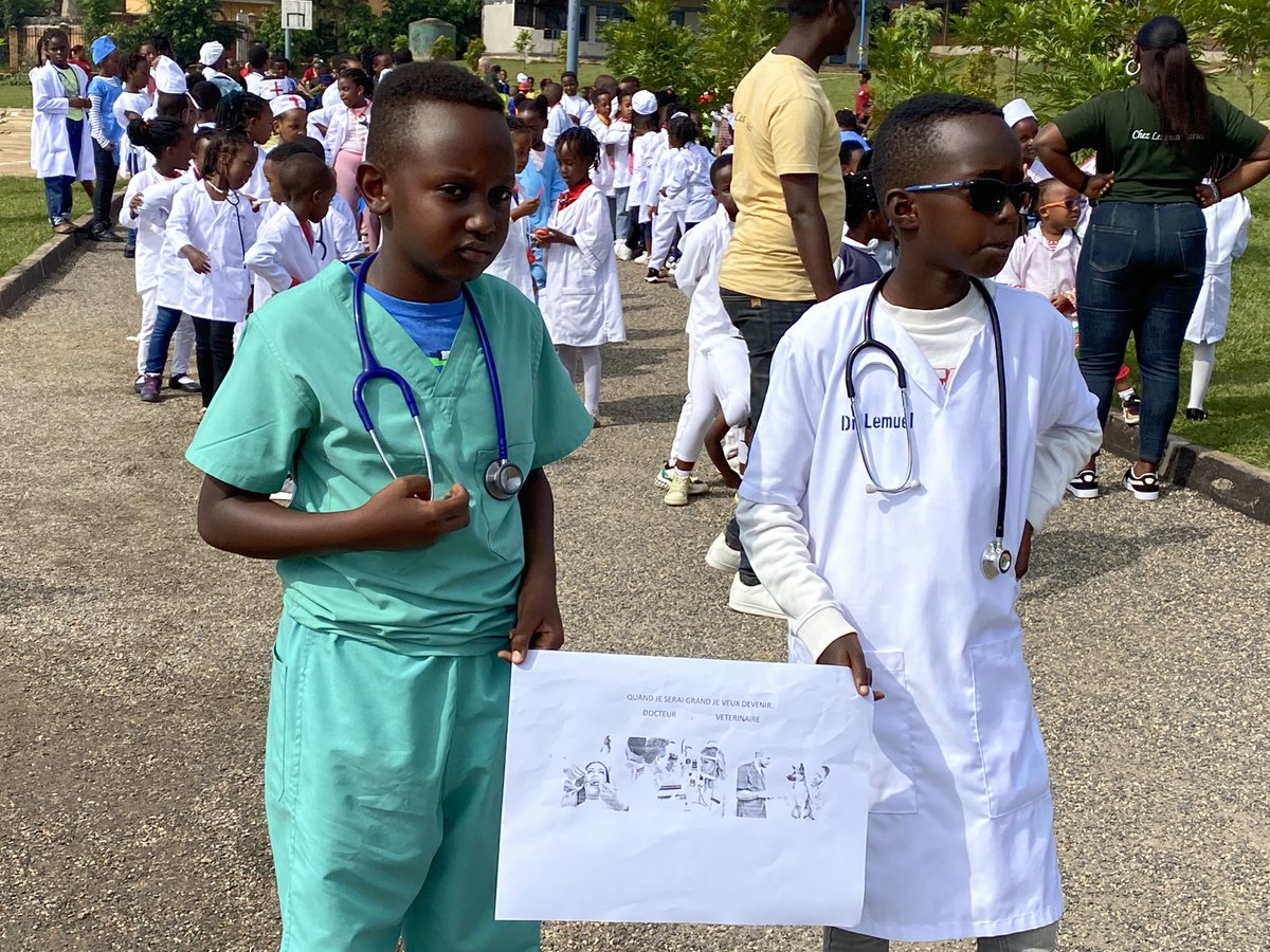 clba_org's tweet photo. CLBA Career Day gives students an up-close look at different career paths and connects their learning to the real world. #CLBA . The Rwandan future look great . We have Doctors , Engineers, Soldiers, Entrepreneurs , musicians, Bankers etc @Rwanda_Edu @RwandaHealth https://t.co/o6n82ydFGW