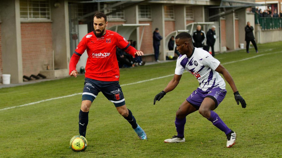 Foot (Régional 1): «Avec Arras, je retrouve une petite jeunesse», se marre Medhy Guezoui lavoixdunord.fr/1308248/articl…