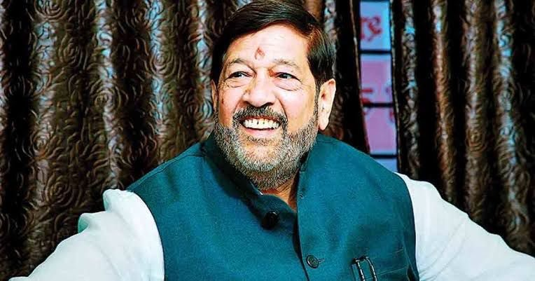 पुणे के लोकप्रिय सांसद एवं भाजपा के वरिष्ठ नेता गिरीश बापट जी के निधन का दुःखद समाचार मिला। श्री बापट जी ने जीवनपर्यंत ना केवल राष्ट्रसेवा बल्कि संगठन सेवा में सदैव समर्पित रहें। उनका निधन सभी के लिए अपूरणीय क्षति है।