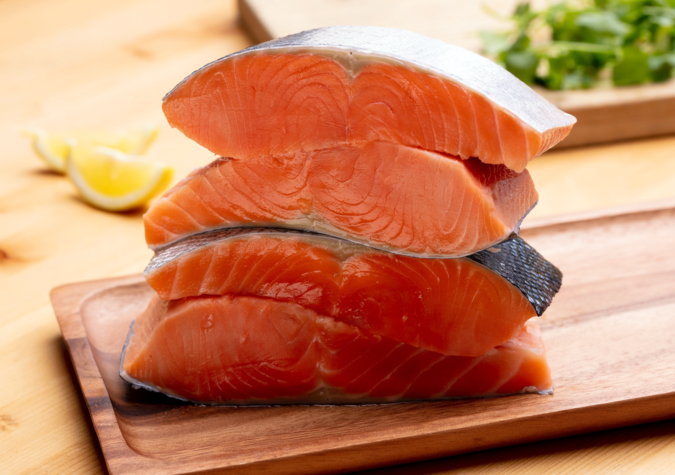 AlaskaSeafoodUK's tweet photo. Did you know that there are five delicious species of wild Alaska salmon? 

🐟 King (Chinook)
🐟 Sockeye (Red)
🐟Coho (Silver)
🐟 Keta (Chum)
🐟 Pink

#AskForAlaska #TheAlaskaWay #seafood #FreeNotFarmed  #Alaska #seafood https://t.co/JtmQwANaoI