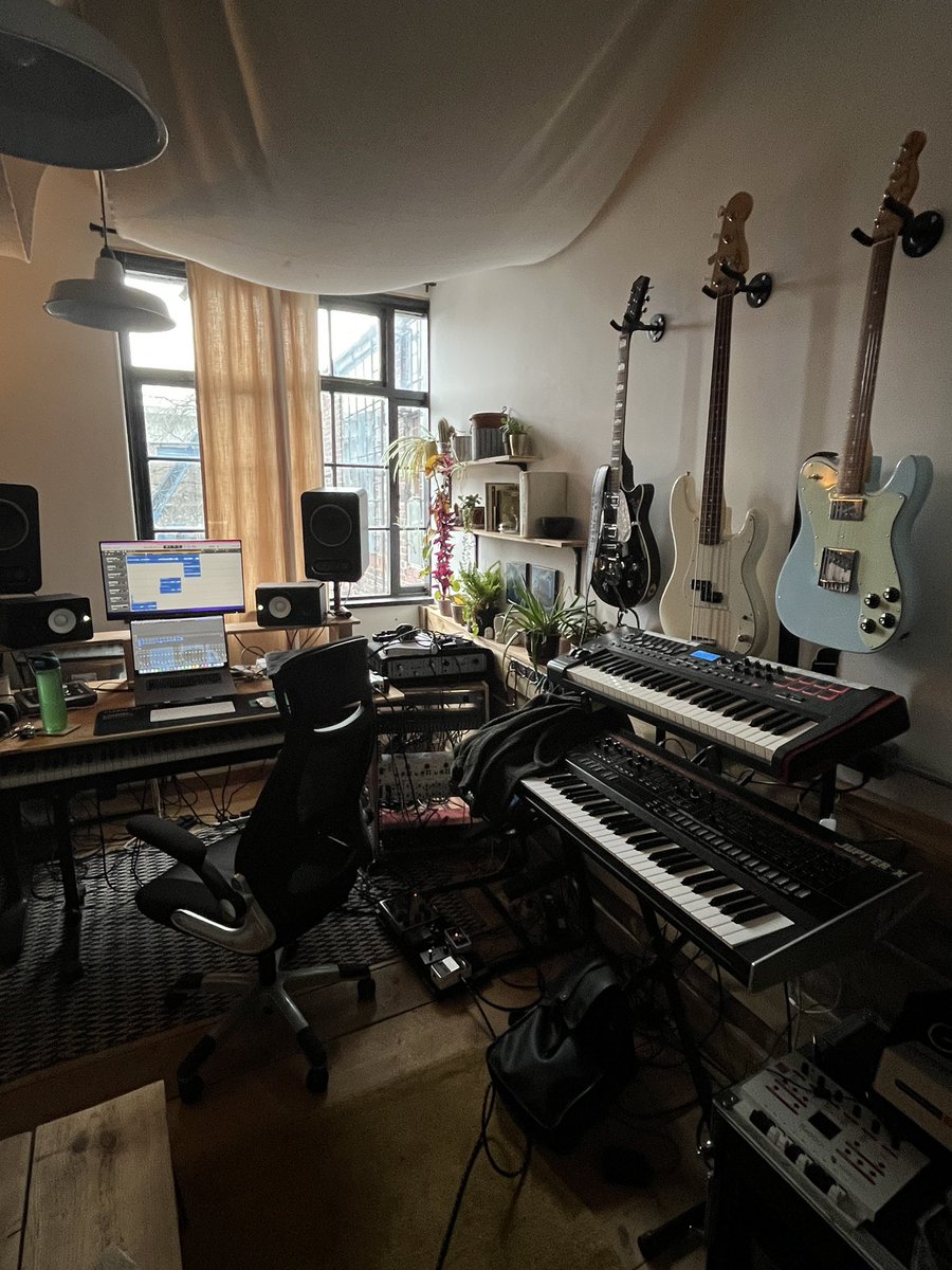 danwhitehouse4's tweet photo. Had a fun evening in the studio working with Via Holland on their new EP! 

You can follow the studio @remote_north on here and Instagram https://t.co/x46bc74Mw3