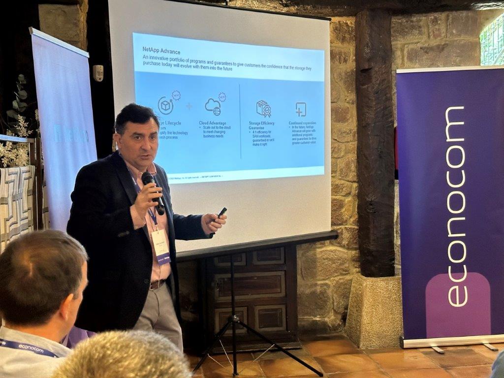 EconocomServ's tweet photo. Más de 40 clientes han participado en el Econocom Day organizado en Amorebieta, Bilbao, con nuestro partner @NetApp_es, con dos invitados muy especiales: el Gobierno de Navarra y Laboral Kutxa, que han expuesto su experiencia con @Econocom_sp #CIO #IT https://t.co/nqTGhv99dW