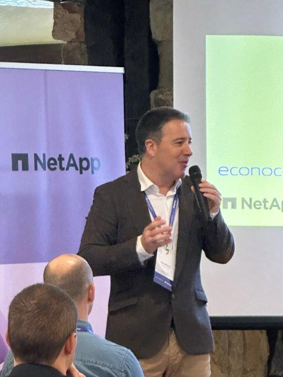 EconocomServ's tweet photo. Más de 40 clientes han participado en el Econocom Day organizado en Amorebieta, Bilbao, con nuestro partner @NetApp_es, con dos invitados muy especiales: el Gobierno de Navarra y Laboral Kutxa, que han expuesto su experiencia con @Econocom_sp #CIO #IT https://t.co/nqTGhv99dW