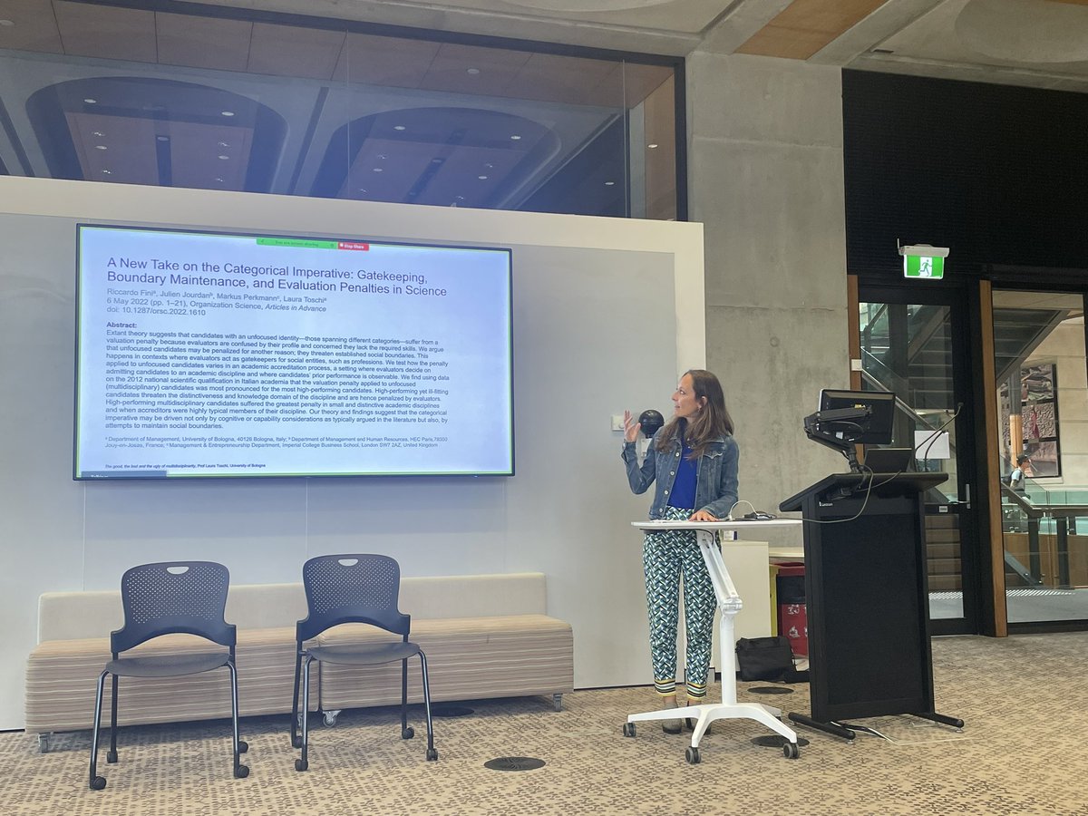 Great talk by Laura Toschi UniBologna on The Good, The Bad, and The Ugly of Multidisciplinary to setup our workshop on multidisciplinary research <a href="/UQ_News/">UQ News</a> drawing on her recent paper   
w/ Fini, <a href="/julien_jourdan/">Julien Jourdan</a> <a href="/PerkmannM/">Markus Perkmann</a> 
pubsonline.informs.org/doi/10.1287/or…