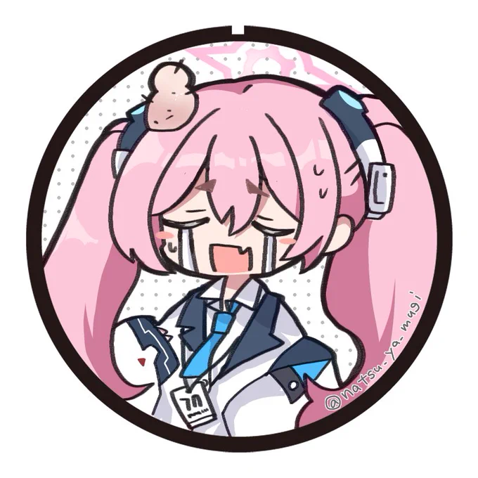 自分のキャリーに付けるように確実に一個は作るんですけど要る人どのくらいいますか……?缶バッジにするというネタはさにや先生が元です。 