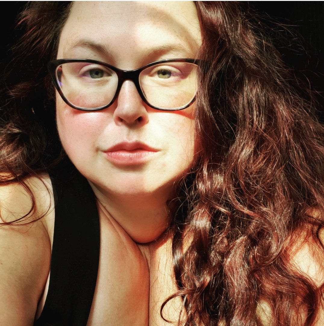 Miss Spoken tweet media