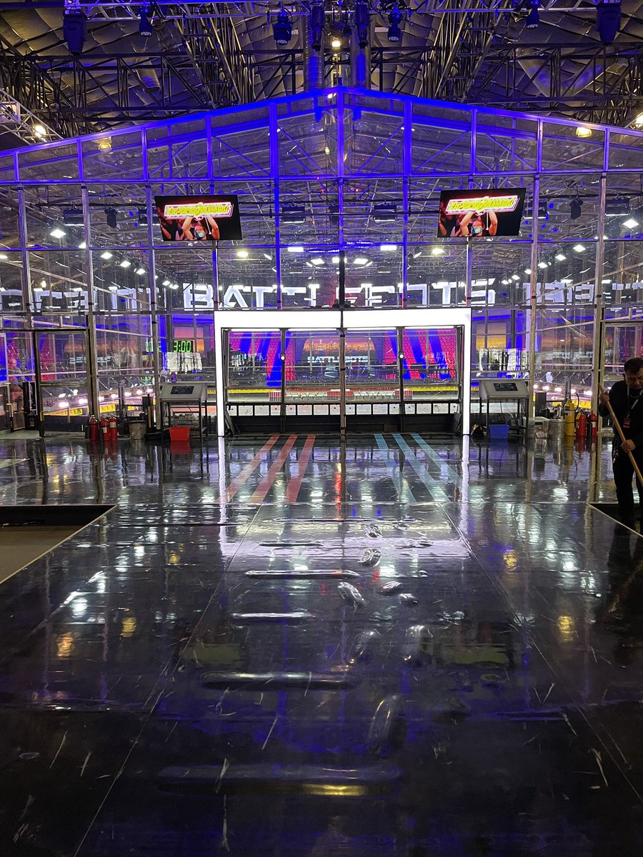ColtsCunningham's tweet photo. Our Cunningham Colts had the opportunity to visit @BattleBots and had an amazing time! Thank you Battle Bots for having us. @ClarkCountySch #STEMeducation #robotics https://t.co/8sRw8ETsVT