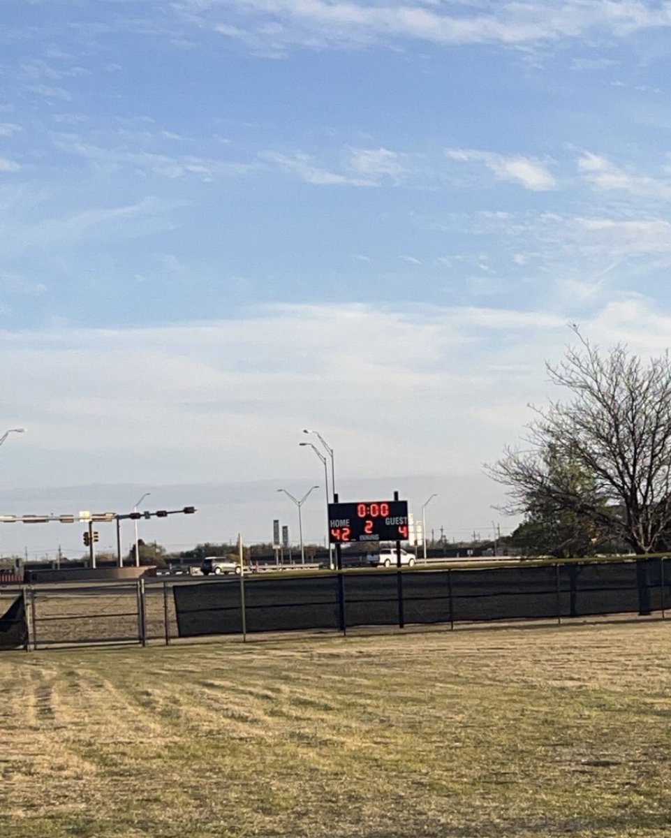 *insert stop he’s already dead meme*

(Via: <a href="/JJsaleh11/">J</a>/ twitter)