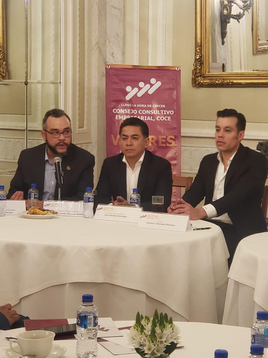Fer_MercadoG's tweet photo. ¡Cerramos un día de bastantes actividades!

Acompañé a los amigxs de @COCEMX a la instalación de su comité en la #CDMX. Me da gusto que empresarios y empresarias se unan para generar propuestas en beneficio de 🇲🇽 ✅ 

¡Adelante! 👊🏽 https://t.co/MaPFCmjhVh