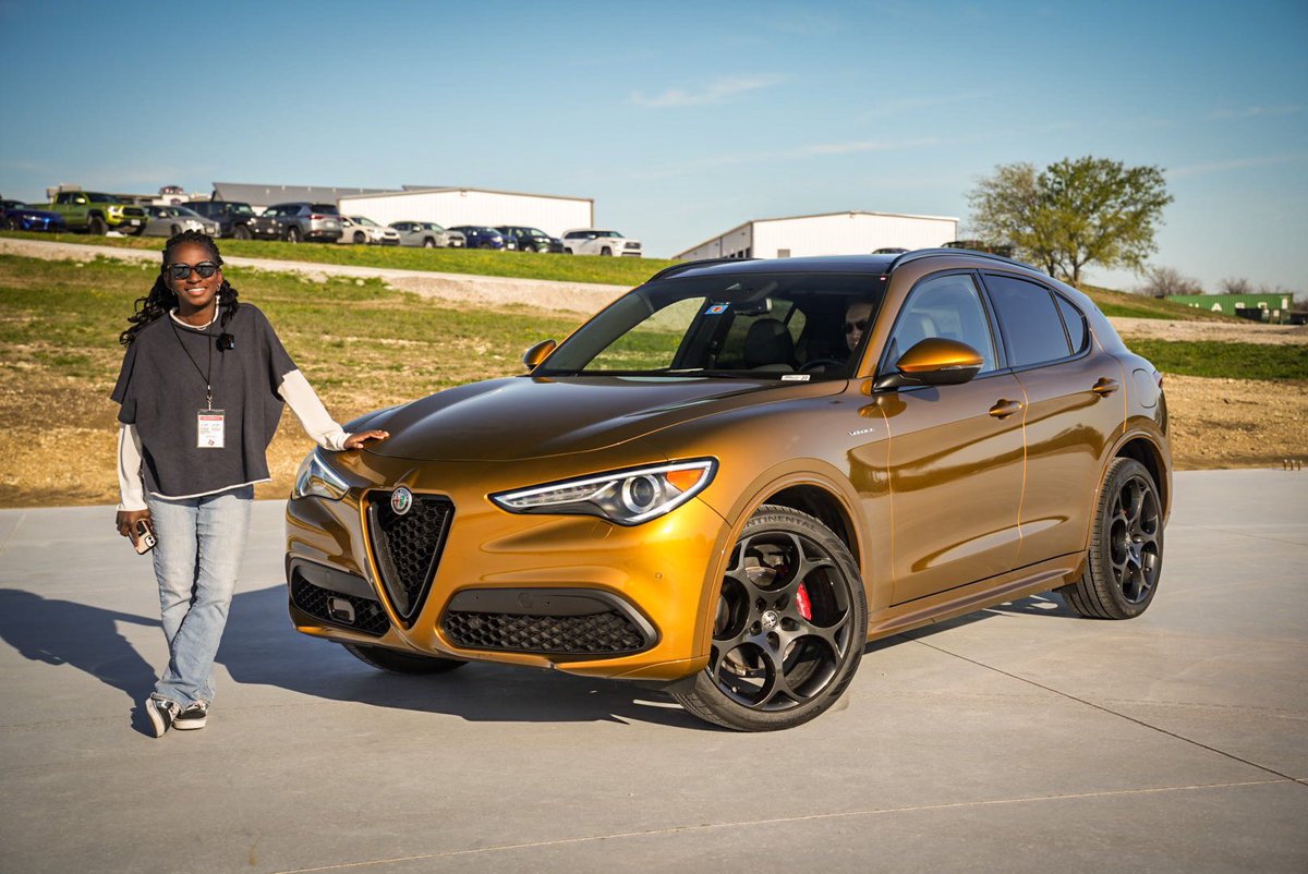 TeiaBCollier's tweet photo. Two days. Great people. The best and brightest of auto. Gorgeous setting. We’re gonna name The Vehicles of Texas.  #gameon 🥰It’s Texas Auto Roundup, and I’m thankful. #moretocome #txautowriters #autoroundup23 https://t.co/JPWGpeacUB