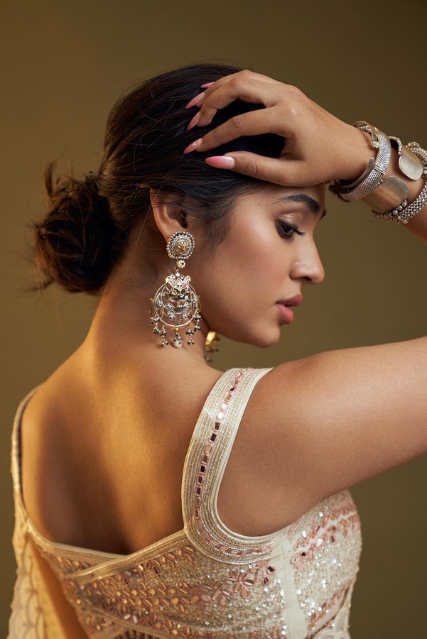 FsXKHQbaUAEDF_L?format=jpg&name=900x900