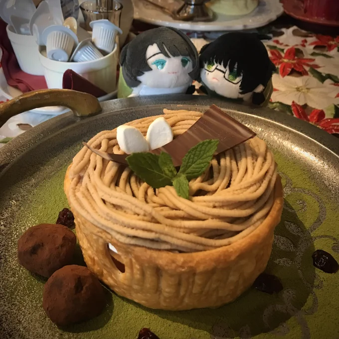 #たべたそうなおもち基本的に大体何かしら食べたそう 