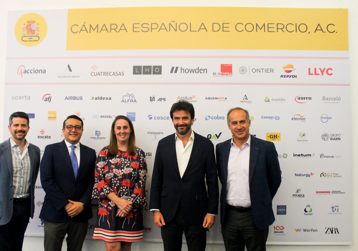camescommx's tweet photo. La #Camescom fungió como sede para la presentación del informe de la inversión española en Iberoamérica por parte de Juan Carlos Martínez Lázaro, profesor de economía de @IEuniversity 

#InversiónEspañola #SocioCamescom https://t.co/t3mj9aLDIV