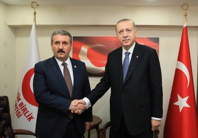 Cumhurbaşkanımız ve Cumhur İttifakı’nın cumhurbaşkanı adayı Sayın <a href="/RTErdogan/">Recep Tayyip Erdoğan</a>, 29 Mart Çarşamba günü (bugün) saat 14.00’te Genel Merkezimizi ziyaret ederek, Genel Başkanımız Sayın <a href="/Mustafa_Destici/">Mustafa Destici</a> ile görüşecek.