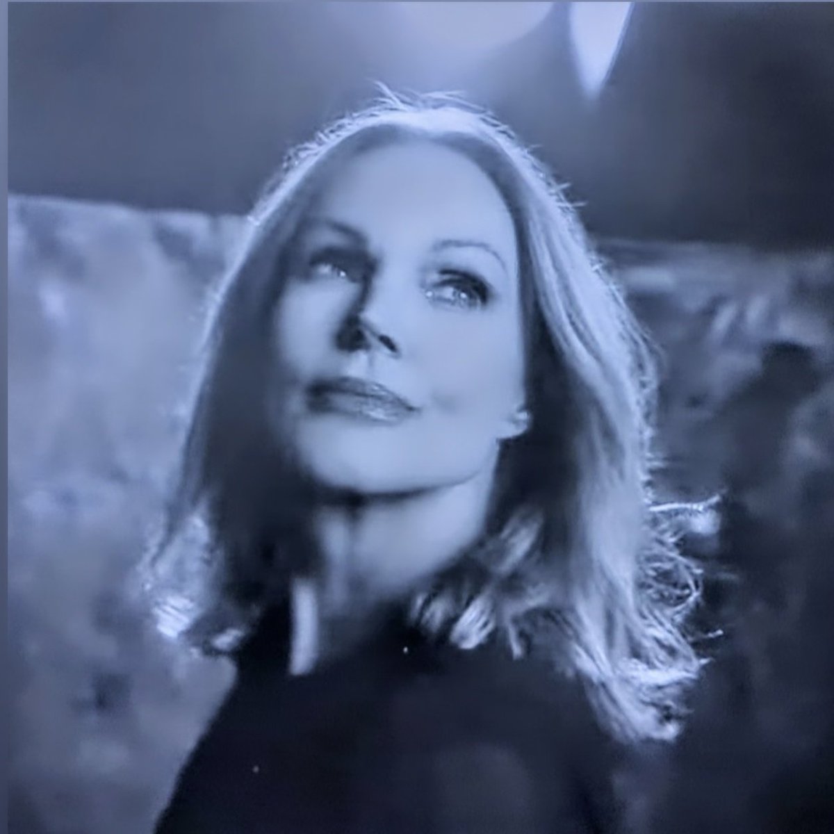 Belinda Carlisle on Twitter "NewProfilePic BIG BIG LOVE 💕💖 💕"
