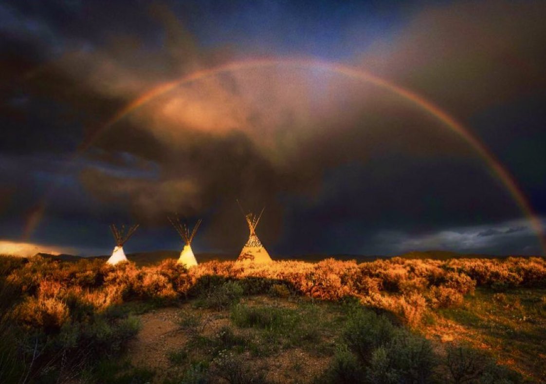 Among the Navajo, rainbows are considered the sacred paths of holy spirits. 🪶🌈