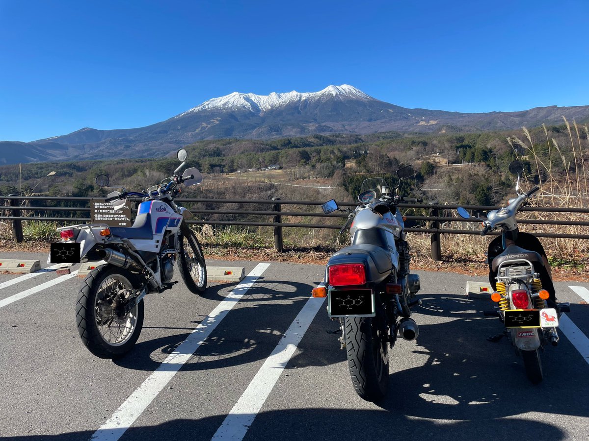 Volty_0025's tweet photo. 御嶽山の麓でセローに乗らせてもらいました
ヒラヒラ曲がって楽しい！ https://t.co/l7zzsFvuVJ