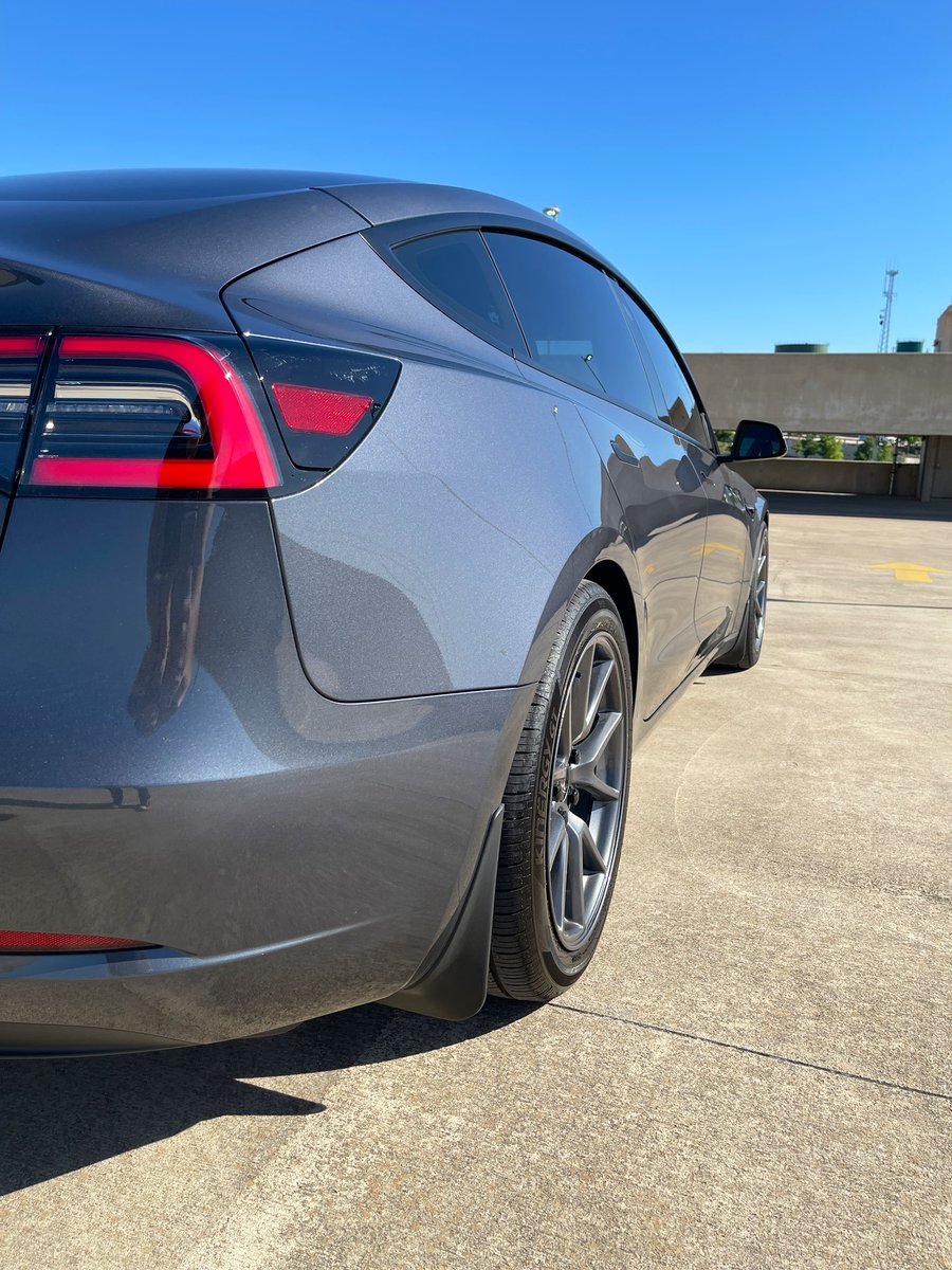 kaloo79's tweet photo. Dropped the Model 3 SR a few inches. Finally less of that horrible wheel fender gap. Aero wheels doing a decent job sitting flush @hrsprings @Tesla #HRSprings #teslamodel3 #model3sr https://t.co/m6L29RBnrS