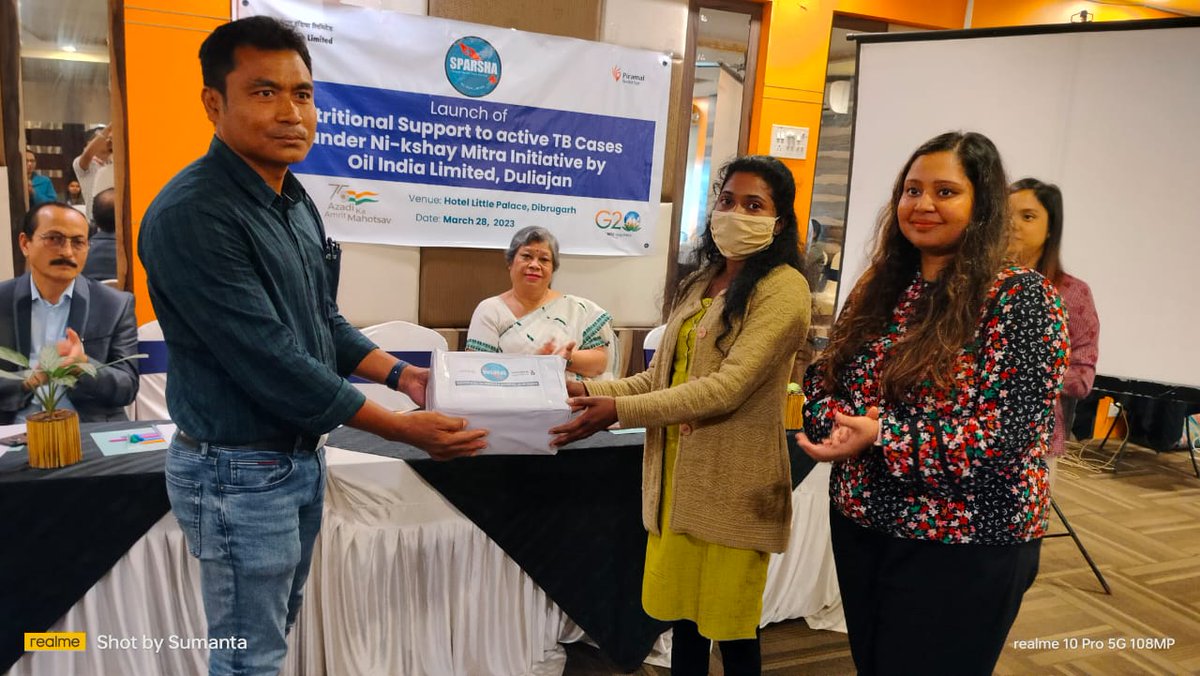 PiramalS's tweet photo. Oil India Limited has launched a nutritional intervention to support the #TBMuktBharatCampaign, under the project Oil Sparsha in partnership with Piramal Swasthya. The intervention to distribute nutritional supplements to selected 101 TB patients across 39 service points - https://t.co/J7sMSOlgTb