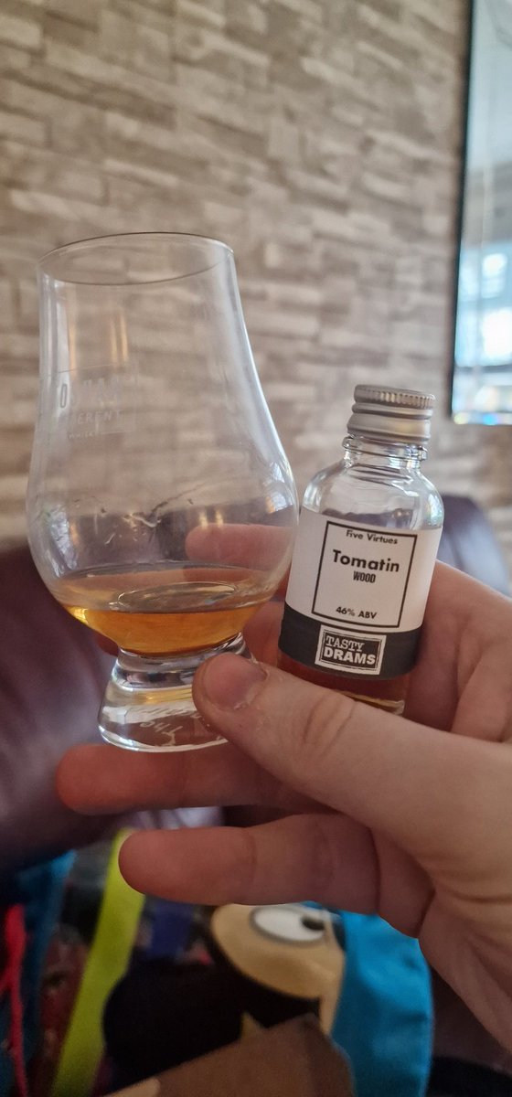 dnisbet250's tweet photo. Dram 84 of #Dram366
@Tomatin1897 #Wood
#FiveVirtuesSeries #FiveVirtues
Again, another #dram that you want more from. This feels like it had potential if it was a higher abv, but again, dryness coming thru
6.5
#BuyADram No
#BuyABottle No
#Scotch #Whisky #SingleMalt https://t.co/4CycngM7dB