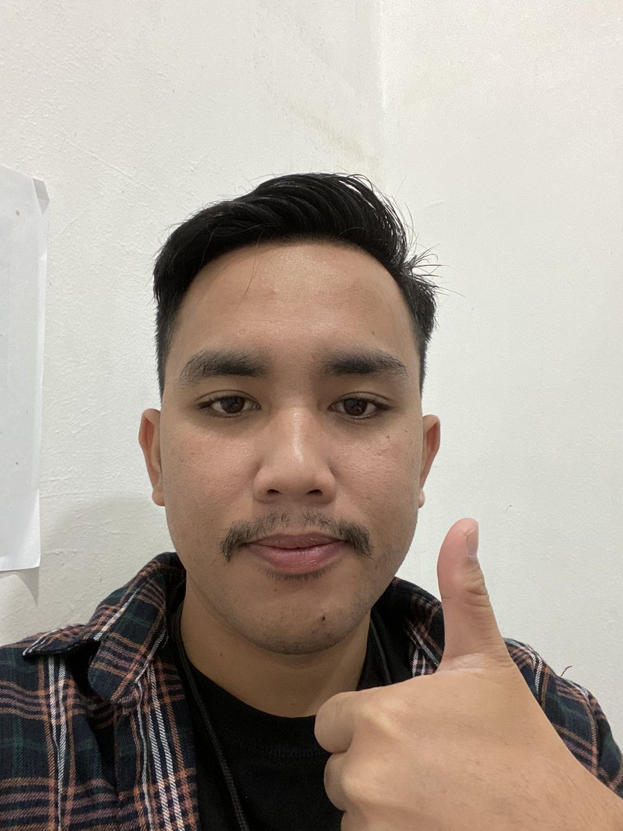 arya_fajri's tweet photo. Usia memang tidak bisa pungkiri, makin tua kita makin nyama berkumis 🤮😅😅😅 https://t.co/aIYM5zEO5H