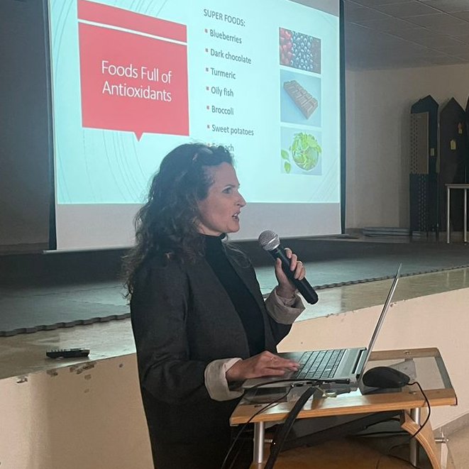 ICS_Amman's tweet photo. Last week #SecondaryICS the Counselling Department hosted guest speaker Zaina Sahyoun from Medlabs to talk about “Healthy Habits”. The interactive session allowed students to ask questions, engage with data and understand how habits gradually build to optimise #WellbeingICS. https://t.co/5qvrQ35MaD