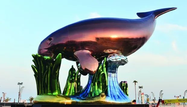 jy1's tweet photo. Happy International Mermaid Day.  Not sure if they are native to the Arabian Gulf?! 
Folklore suggests Dugong's were mistaken for mermids and we have a special one of those on the Corniche.  #jeffkoons https://t.co/gKhnkfS1cU