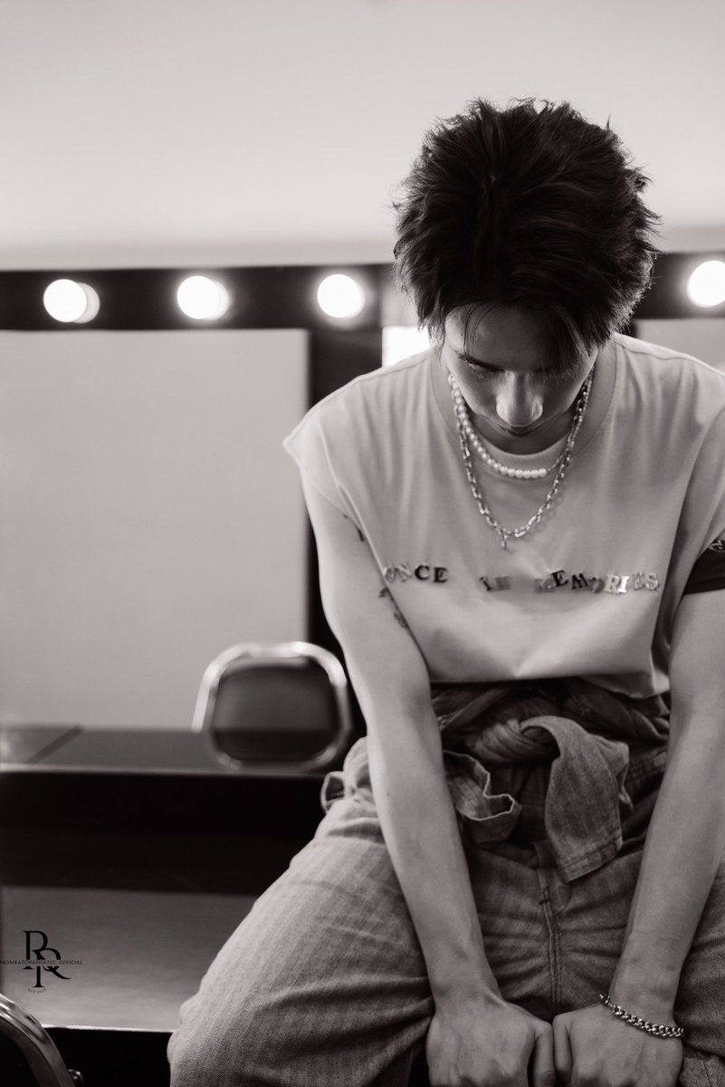 fc_prom's tweet photo. เส้นทางที่ผ่านมามันอาจจะไม่ง่าย แต่ไม่ว่ายังไง จะนานแค่ไหน พี่พร้อมก็จะยังมี #คนบาปของprompayy คอยส่งกำลังใจให้เสมอ ขอให้เธอเต็มที่กับทุกความฝัน  พวกเราทุกคนจะช่วยกันส่งเธอไปให้ถึงเส้นชัย ด้วยความยินดี ❤️  #OnceinMemorieswithProm
#prompayy
Prom Ratchaphat
@anotherboytj23 https://t.co/GGJ7e5vmMV