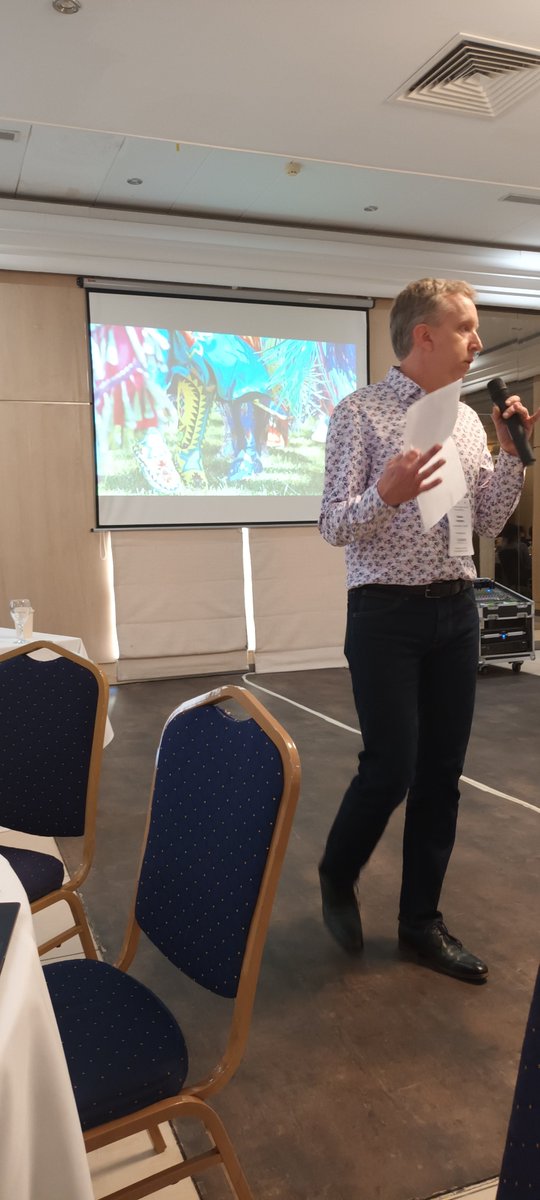 ViragZsar's tweet photo. @KantersEdwin is talking about the up- and down-sides of belonging to a tribe and a #community of #professionals. At the end we will learn why #RMAs dance at the @BestPracEU @EARMAorg thematic group meeting.
#researchsupport #researchmanagement https://t.co/tFLwS0UtFI