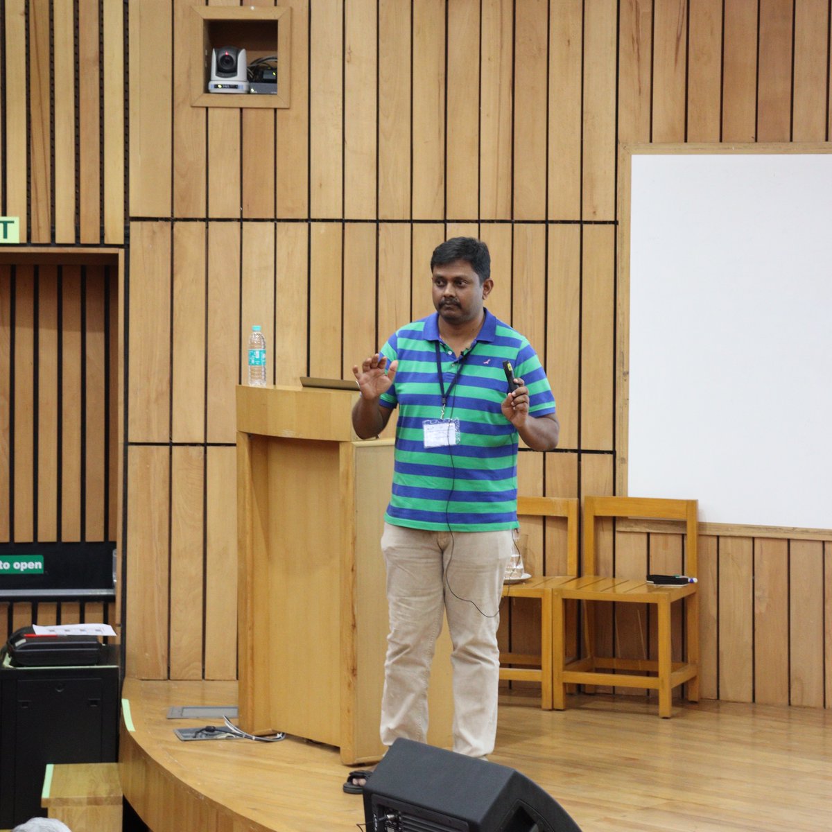NCBStheory's tweet photo. The tenth mini-symposium of #IBS2023 explored "#Modelling Across #Scales".
Chaired by #RSwaminathan, it included talks by:
- @Vijay_K_Murthy
- #KavitaJain
- @sandeepdusk
#ActivePatterns #CellDivision #Polarity #Polygenic #Adaptation #ReactionNetwork #Structure #Dynamics @jncasr https://t.co/VDxO9Yw3XE