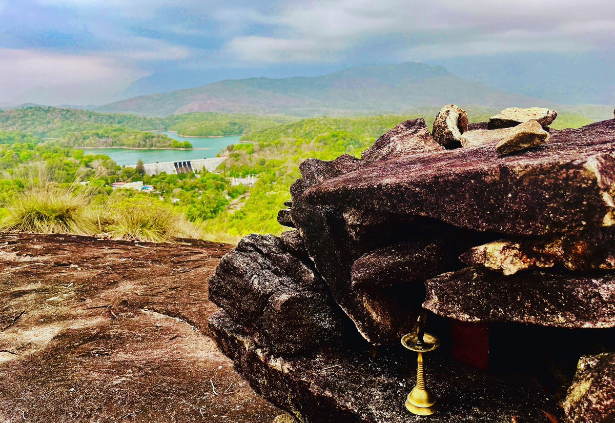 arunbmathew's tweet photo. Placing prayer lamps on #hilltops is an #Indian tradition. In the backdrop of a prayer lamp , unfolds a divine tapestry that spans a #dam , #trees , #mountains &amp; the pristine #sky , that bridges the real and the surreal and mirrors the bond between humans and #nature https://t.co/b4KGtH6fb7