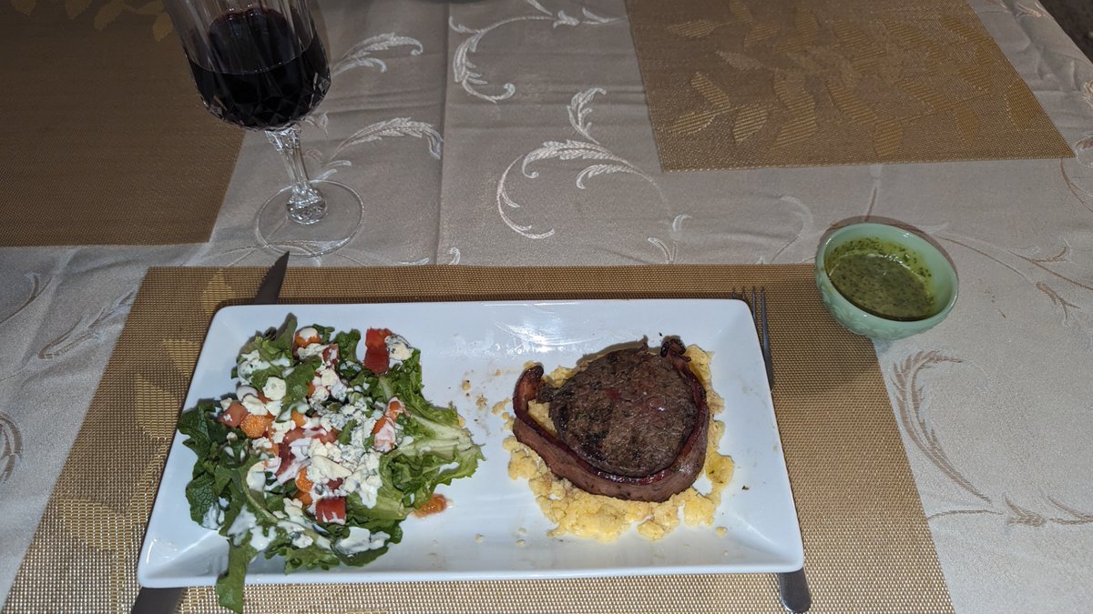 Oberon_Karrde's tweet photo. Ribeye Wrapped in Bacon over Cheddar Grits with a Chimichurri Sauce
#foodlover #foodies #foodtrends #GoodEats #recipe #homemade #Cooking #finedining #different_recipes #bonappetit #appetit #tastefood #food #goodeat #dinner https://t.co/BZO5u28x0C