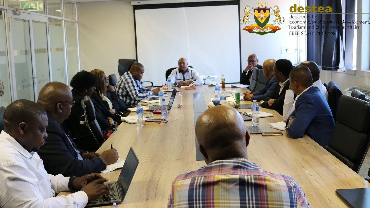FSDESTEA's tweet image. Through the exploration of tangible projects for SMMEs, public entities, and the department are pursuing to establish the Welkom Economic Zone.
#DESTEA #MakingYourFutureWorkBetter
