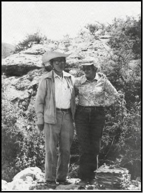 Maria_Vergara23's tweet photo. Paren todo el ecólogo y botánico #Rzedowski falleció el día de hoy. La botánica mexicana no sería la que es si no es por #JerzyRzedowski. Un prisionero de los nazis que al terminar la guerra vino a México a estudiar biología, compañero los biólogos mexicanos lo extrañaremos… https://t.co/cwCpp9I7gM