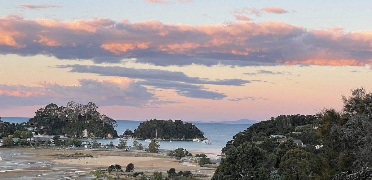 And the view just keeps getting better at Kimi Ora #TIM23 #thrivinginmedicine #doctorshealth #wellbeing