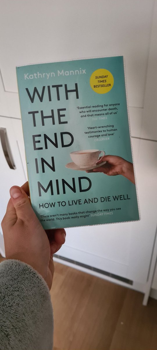 AlyssaRespNurse's tweet photo. Finished this the other night- such a powerful read! Should be on the GCSE curriculum. We need to take the taboo away from conversations about dying. @drkathrynmannix ⭐️⭐️⭐️⭐️⭐️ https://t.co/udL2w7MRoY
