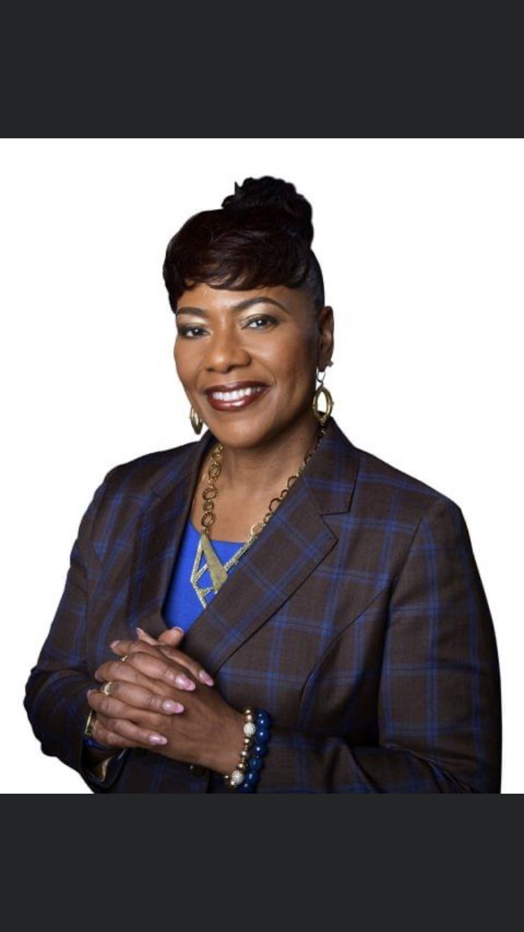 Happy Birthday Bernice King- lawyer, minister & youngest child of Dr Martin Luther King Jr & Coretta Scott King. 