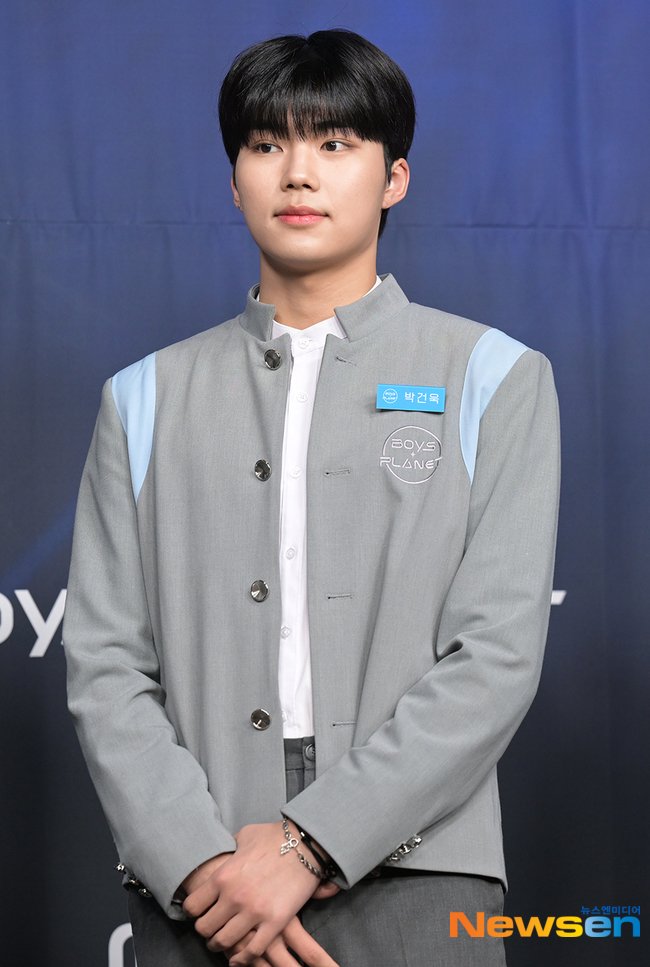 젤피즈 데뷔하자 ♡ on Twitter "Park Gun Wook 230329 Boys Press