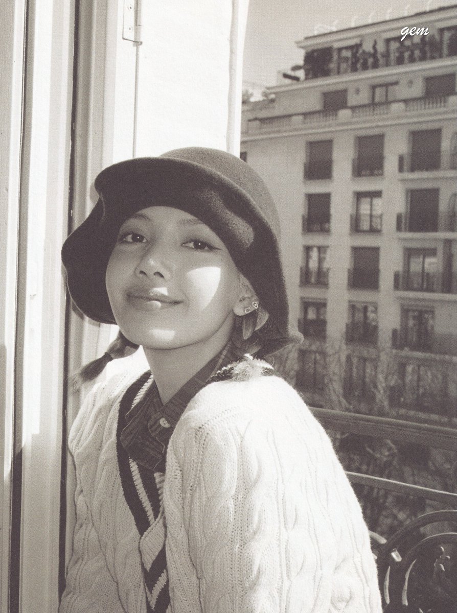 lisamygem's tweet photo. [SCAN] 0327 VOL.04 (4)
#LISA #리사 #BLACKPINK #블랙핑크
@BLACKPINK https://t.co/Pn76hfigIo