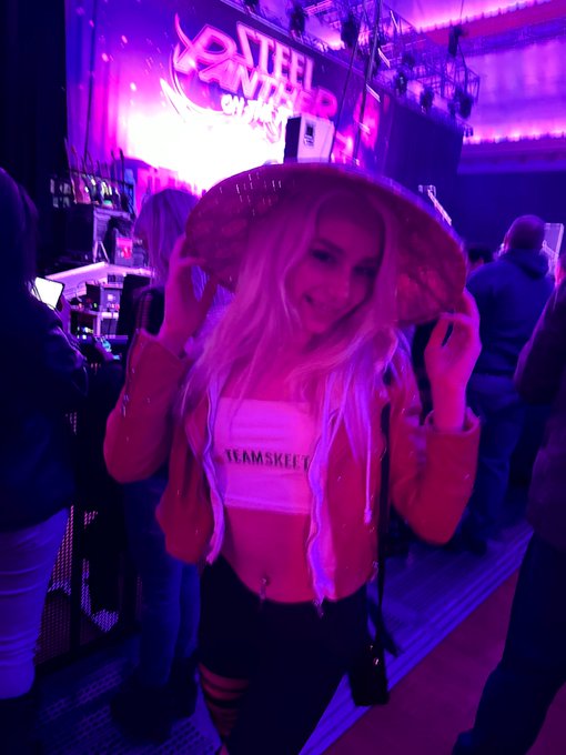 So liberating Ive found my happy place 🎸💜 @SteelPantherz https://t.co/jrSzogYQja<a class="tags" target="_blank" title="On Twitter" href="/?out=eyJ0eXAiOiJKV1QiLCJhbGciOiJIUzUxMiJ9.eyJpYXQiOjE3MjA5NzY4MDcsImlzcyI6InR3cG9ybnN0YXJzLmNvbSIsIm5iZiI6MTcyMDk3NjgwNywiZXhwIjoxNzUyNTEyODA3LCJyZWRpcmVjdF91cmwiOiJodHRwczovL3R3aXR0ZXIuY29tL1N0ZWVsUGFudGhlcnoifQ.AMSsHotHr5HSzxAjYAxCOugqA0nHG4OXozs67gLpbymzXkcq5ED5Y-r3D0zdl2n3pi6sOpS8hWtSwh-UziIipQ">@SteelPantherz</a><a href="/tag/2hot4ig"class="tags"><span>#2hot4ig</span></a>