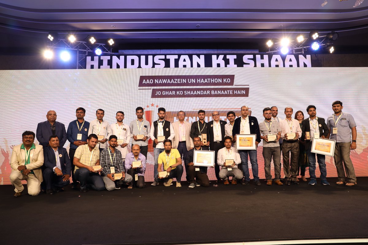 Highlights from #HindustanKiShaan awards night hosted to honour our immensely talented carpenter & contractor community!

We extend our gratitude to everyone who was a part of this celebration. Looking forward to seeing you next year!

#Greenply #GreenplyPlywood #HindustanKiShaan