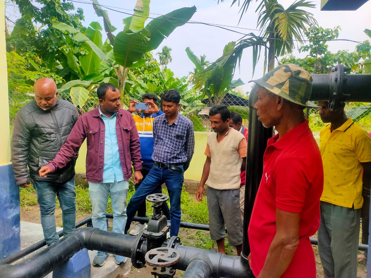 JJM_Assam's tweet image. #KnowYourScheme activity was carried out at No.2 Bharali Chapori PWSS of Siloni GP under Tezpur Div-I, Sonitpur.
#jjmassam #JalJeevanMission #assam #HarGharJal