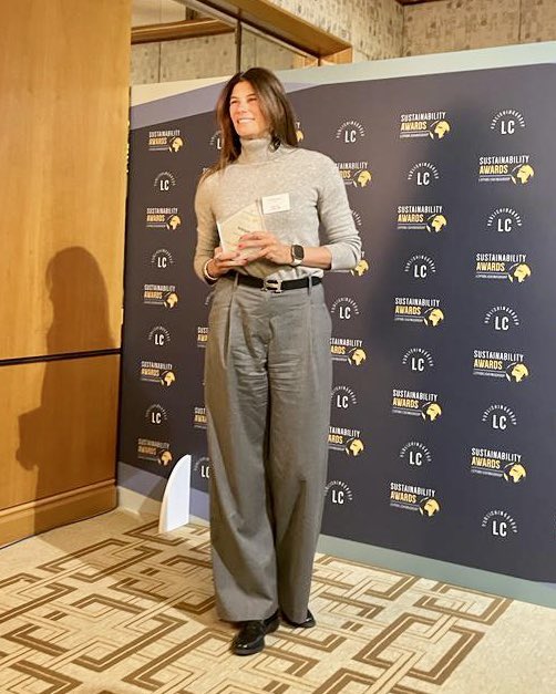 patcarrarini's tweet photo. Insieme si vince!

🏆🥇🎉🥳🎊🍾

#AboutLastNight #Sustainability #ESG #Award #Intrum #Italy #SuperTeam https://t.co/EkyE2Aa26X