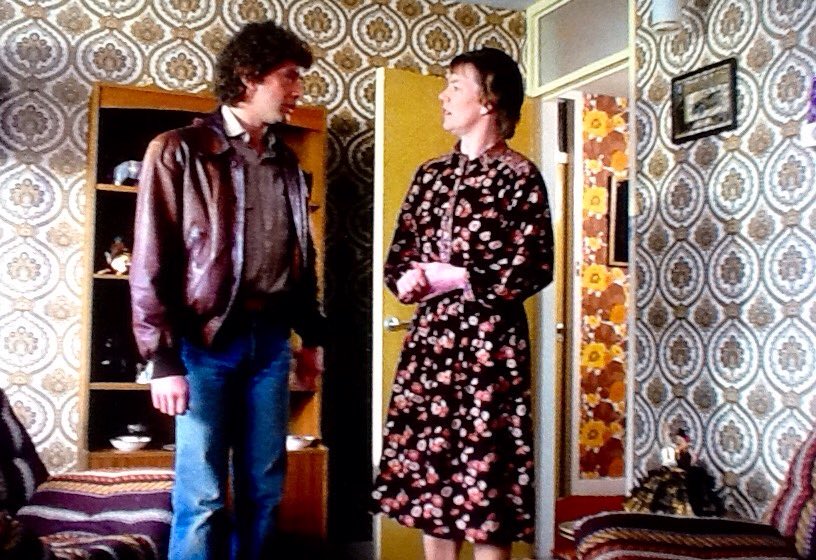 CI5BDC's tweet photo. Ep The Madness of Mickey Hamilton The other flat in the episode was 18-16 #trellicktower, permission granted to film by #GLC housing department #trellick #theprofessionals https://t.co/PN60oJhImQ