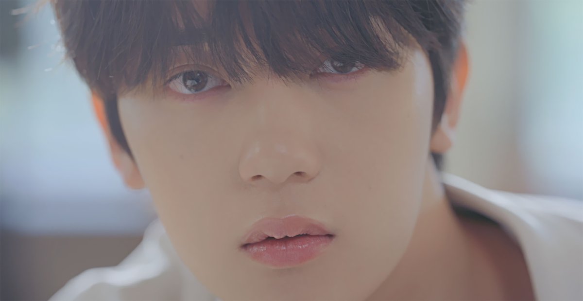 [소년을 위로해줘! │ 6-7화 미리보기]
어딘가 불안한 눈빛의 #다열 X #태현

연이은 호평 속, 바로 내일 최종화 공개!
왓챠, 웨이브, 티빙에서 절찬 스트리밍 중!

#웹드라마 #소년을위로해줘 #AshouldertoCryOn