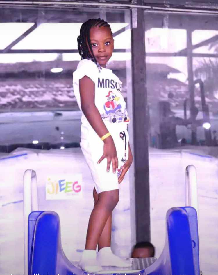 PatyKalenga's tweet photo. Joyeux anniversaire à toi ma maman ! https://t.co/5oju6KdrSY