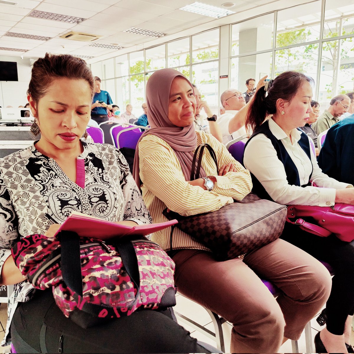 FriendsofBD's tweet photo. Some Exco Members of FoBD are now at Institut Latihan DBKL attending a town hall meeting with the Datuk Bandar re Draft KL Structure Plan 2040.
#SaveKL #SaveBukitDinding https://t.co/mOzEF9EdcY