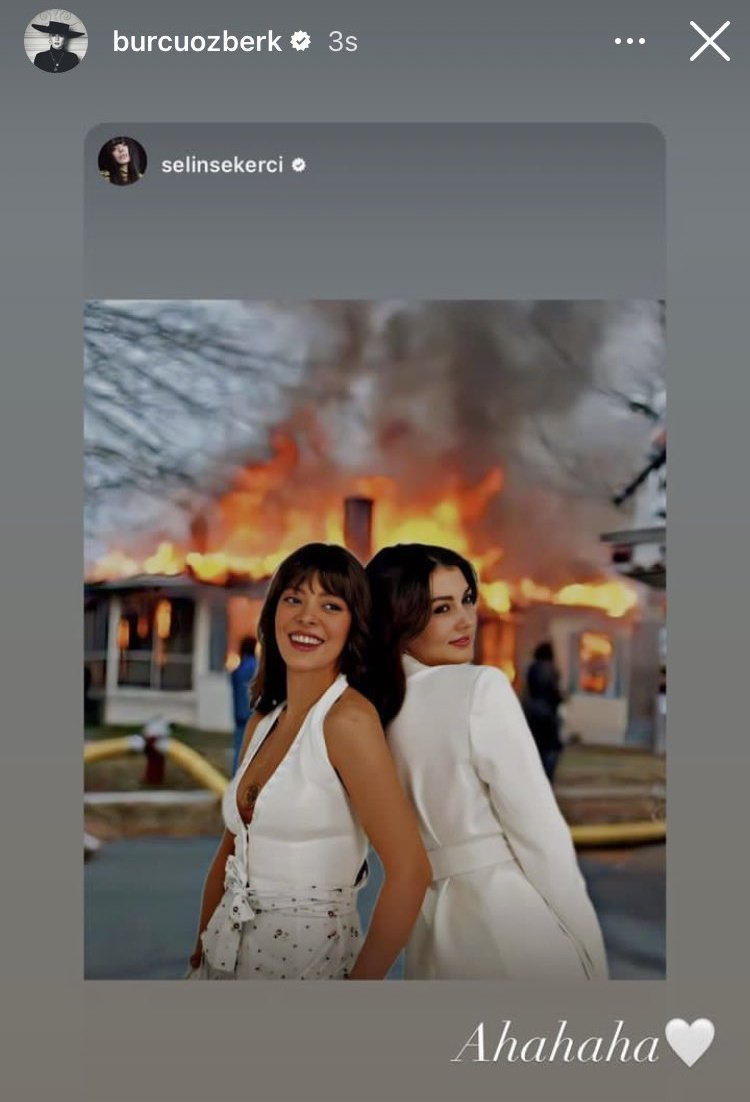 Sakizkizz's tweet photo. Hazırsanız bu akşam #kraliçe 'lerimizin akşamı 💅
#SelinŞekerci #burcuözberk
#zeyden #selbur https://t.co/HpEBl9ugdU