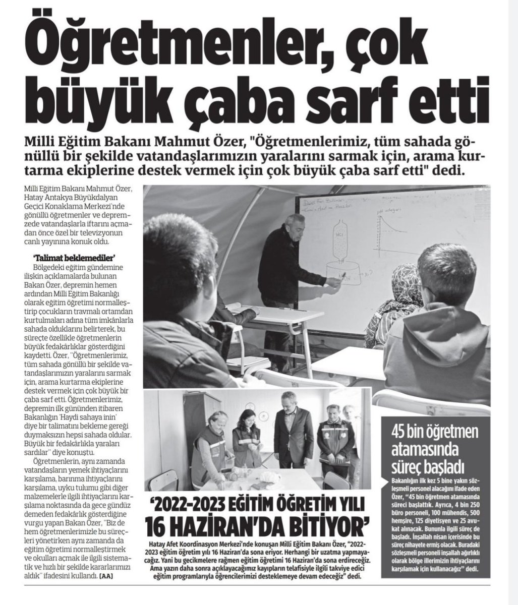 nznsener's tweet photo. Millî Eğitim Bakanımız Sayın Mahmut Özer, öğretmenlerimizin tüm sahada gönüllü bir şekilde vatandaşlarımızın yaralarını sarmak ve arama kurtarma ekiplerine destek vermek için çok büyük çaba sarf ettiklerini belirtti.
@tcmeb
@prof_mahmutozer https://t.co/6g1ZEP9AYd